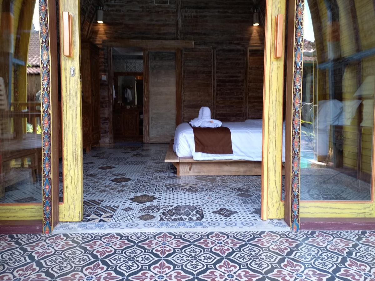 Villa Telaga Wana Сукавати Экстерьер фото