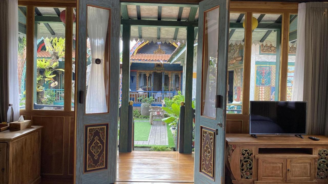 Villa Telaga Wana Сукавати Экстерьер фото